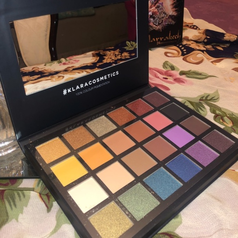 SOLD OUT! Klara Cosmetics Makeup Palette 🎨 - Picture 1 of 7